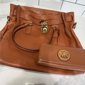 Michael Kors Tan Saffiano Leather Tote Bag and Wallet Set